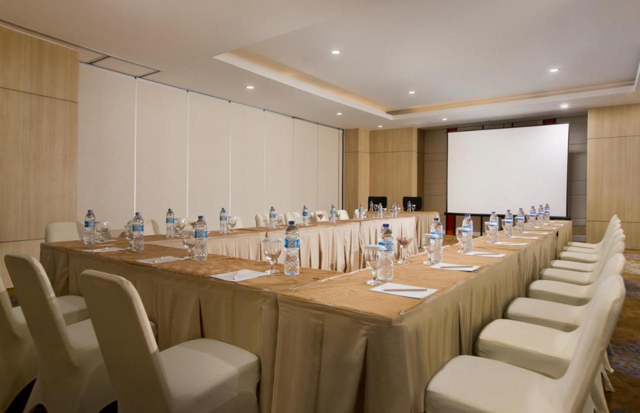 Hotel Santika Mega City Bekasi Dış mekan fotoğraf