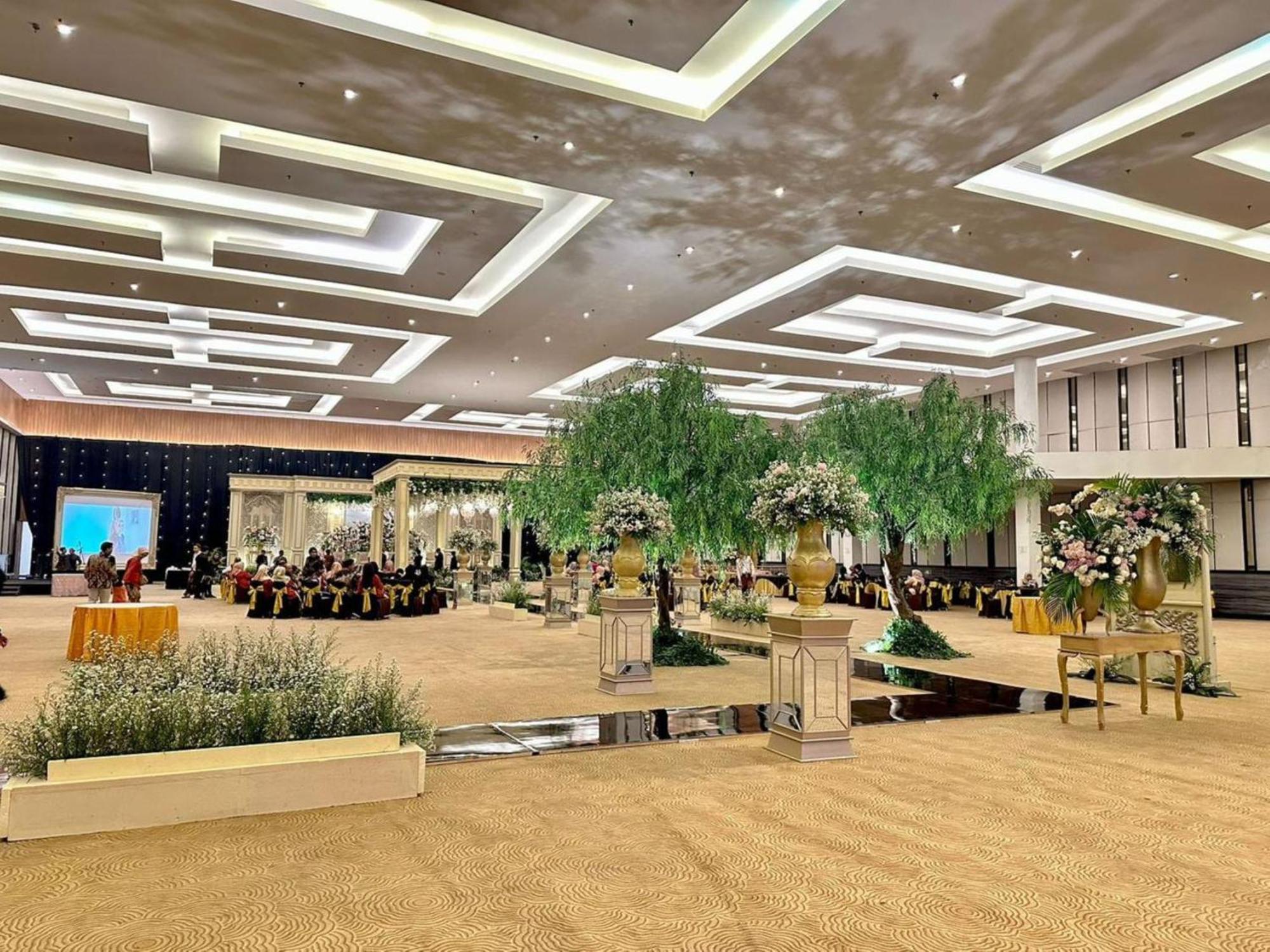 Hotel Santika Mega City Bekasi Dış mekan fotoğraf