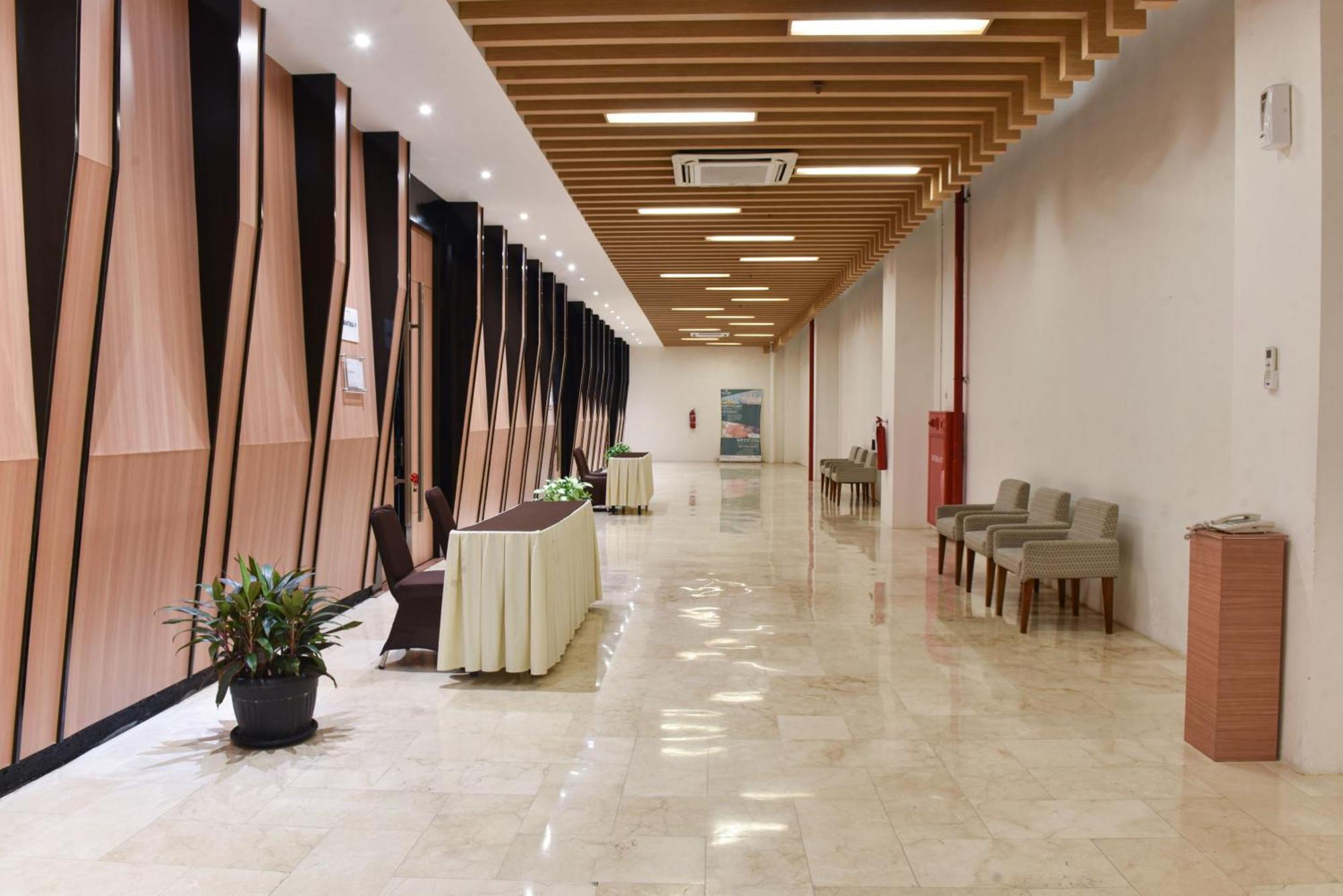 Hotel Santika Mega City Bekasi Dış mekan fotoğraf