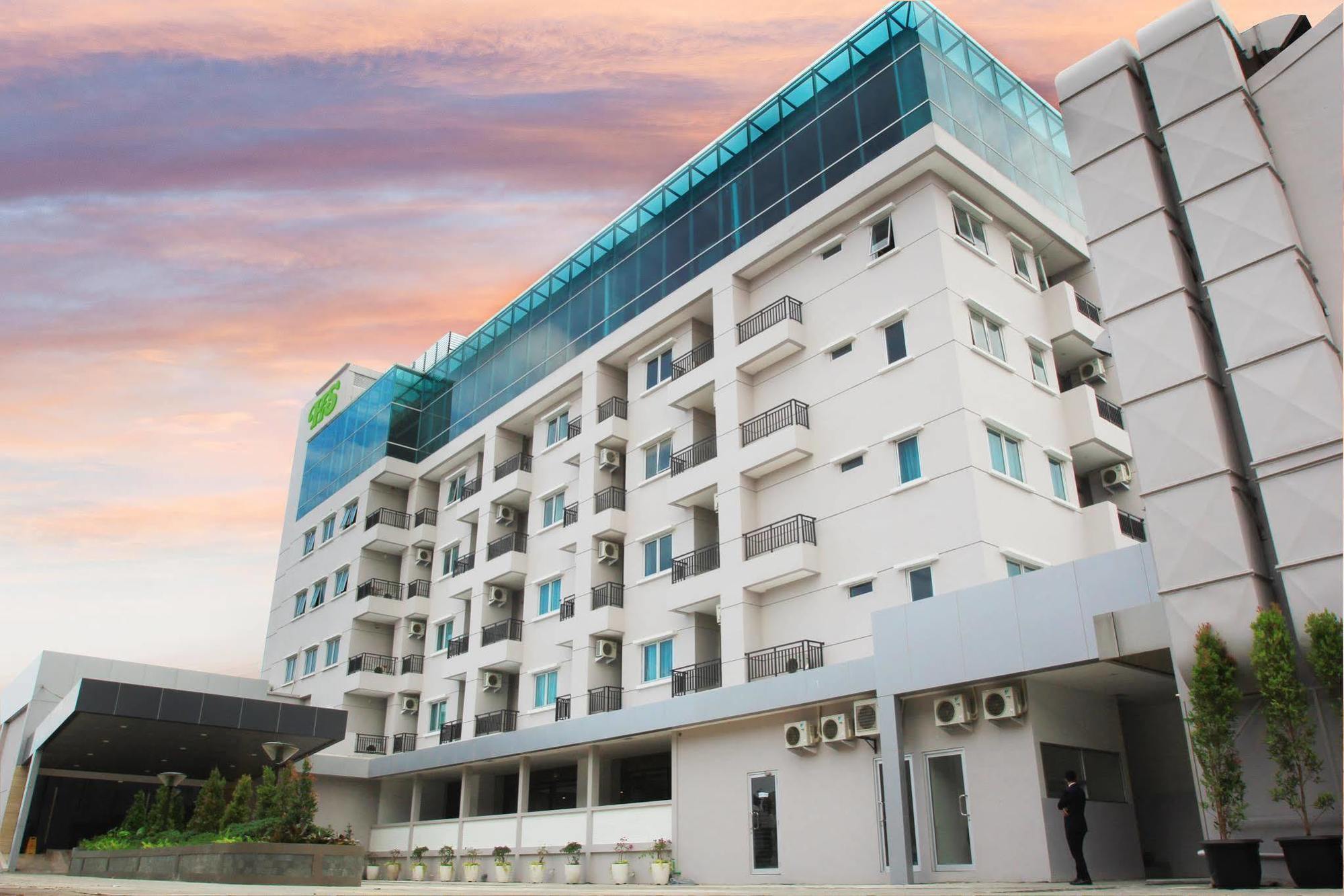 Hotel Santika Mega City Bekasi Dış mekan fotoğraf